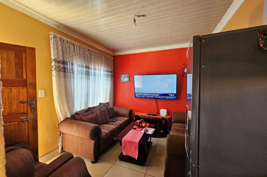 2 Bedroom Property for Sale in Tlhabane West North West